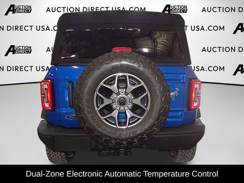 Used 2024 Ford Bronco Badlands image 6