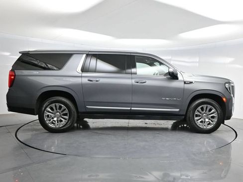 Used 2022 GMC Yukon XL Denali AWD/4WD image 44
