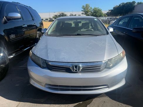 Used 2012 Honda Civic LX image 2