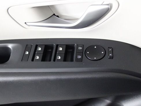 Certified 2026 Hyundai Tucson SE image 23