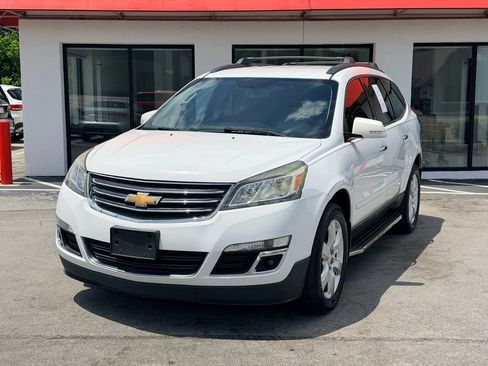 Used 2017 Chevrolet Traverse LT w/ Style and Technology Package FWD image 10