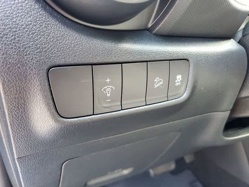 Used 2022 Hyundai Kona SEL w/ Convenience Package image 20