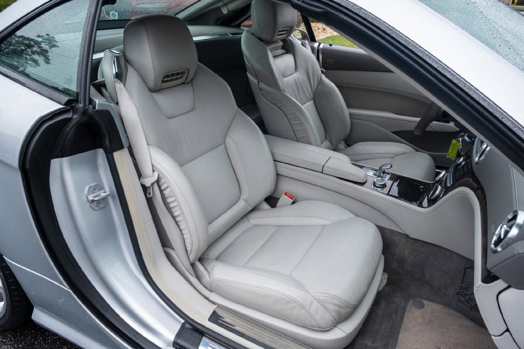 Used 2013 Mercedes-Benz SL 550 w/ Premium Pkg image 25