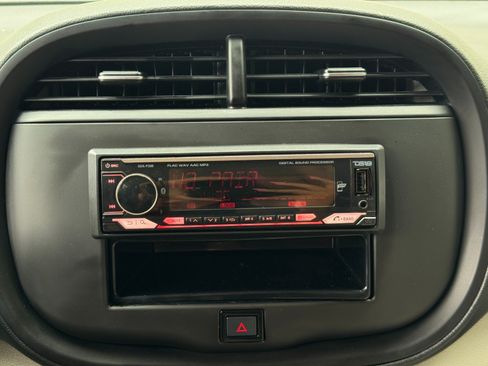 Used 2022 Kia Soul LX FWD image 22