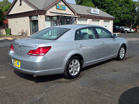 Used 2006 Toyota Avalon XL FWD image 7