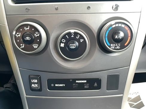 Used 2012 Toyota Corolla S image 10