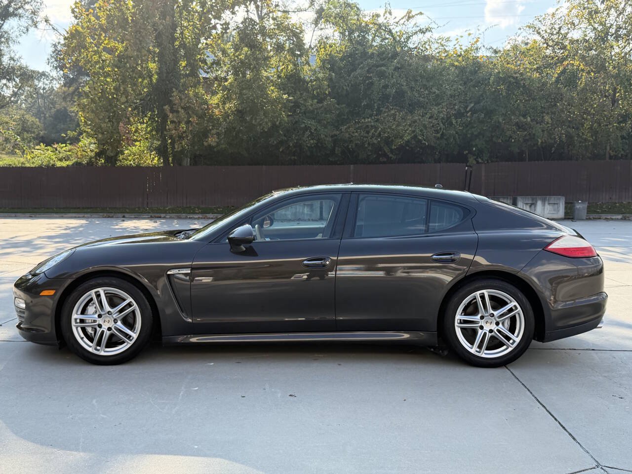 Used 2012 Porsche Panamera 4 AWD/4WD image 26