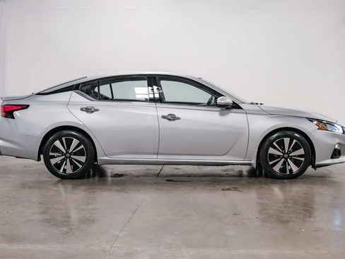 Used 2021 Nissan Altima 2.5 SL image 12