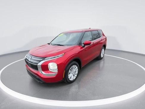 New 2026 Mitsubishi Outlander ES image 4
