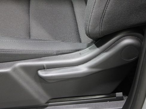 Used 2025 Chevrolet Silverado 1500 W/T w/ WT Value Package image 4