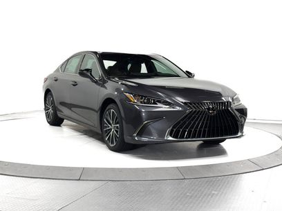 New 2025 Lexus ES 350 w/ Premium Package