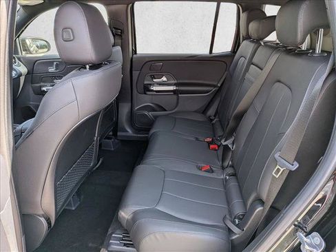 Used 2026 Mercedes-Benz GLB 250 image 14