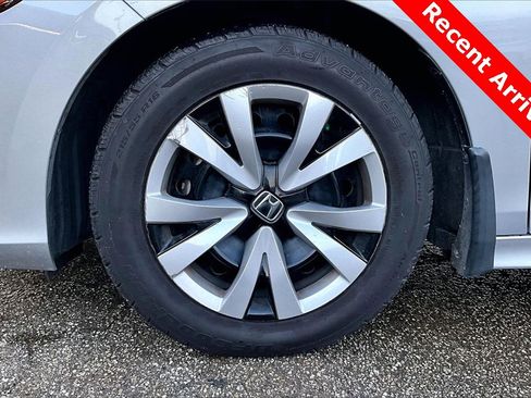 Used 2022 Honda Civic LX image 8