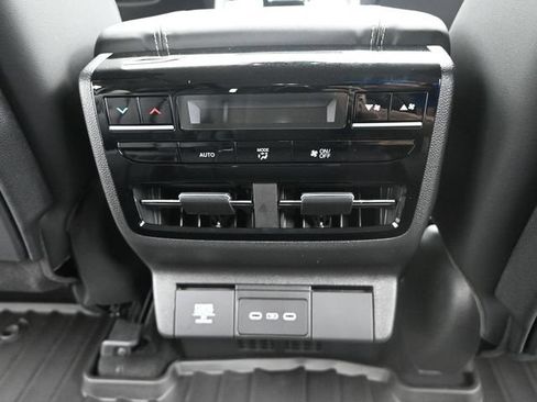 Used 2026 Acura MDX FWD w/ Technology Package image 17