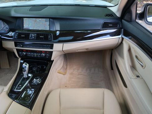Used 2011 BMW 528i Sedan RWD image 15