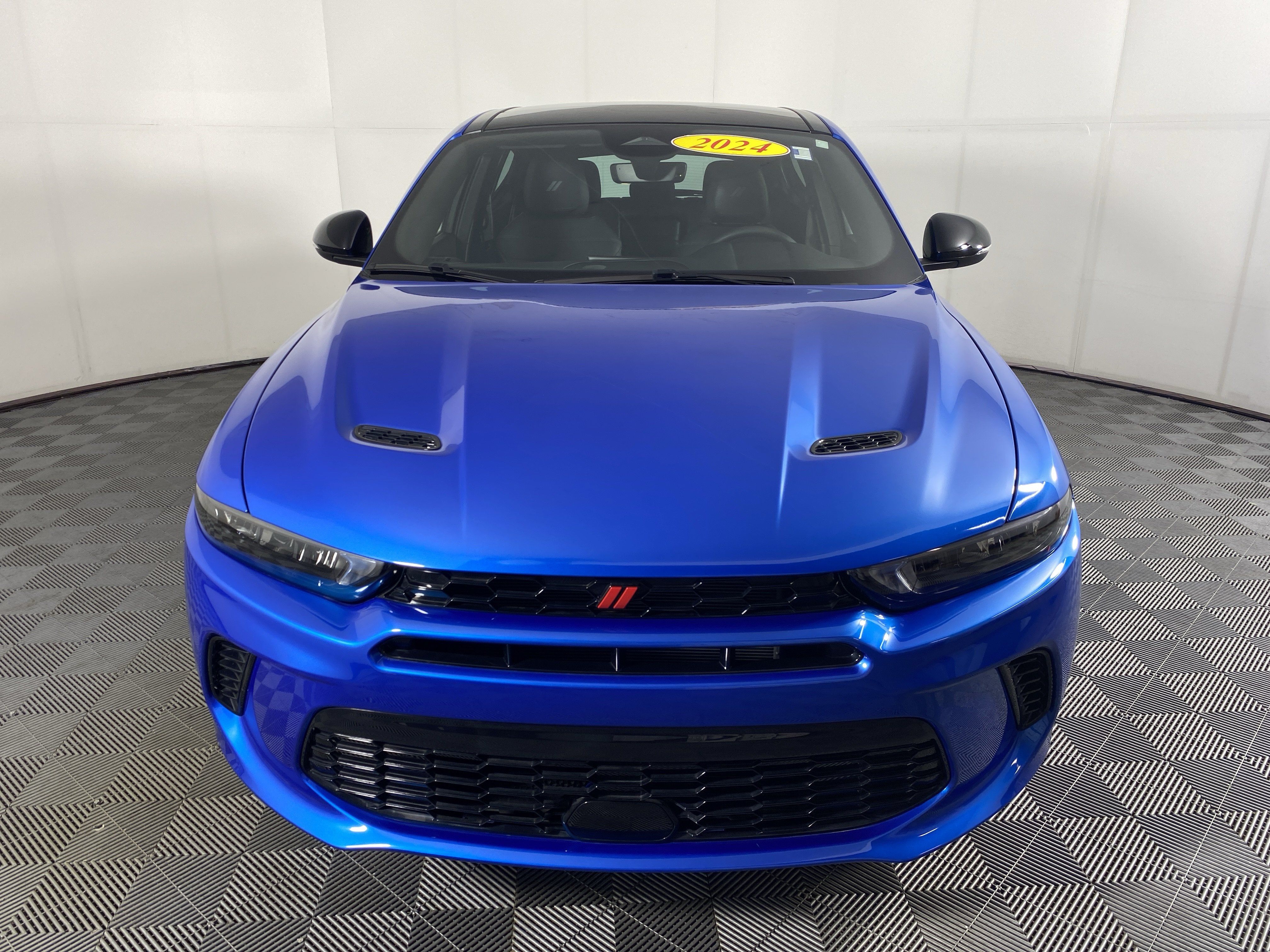 Used 2024 Dodge Hornet R/T Plus w/ R/T Blacktop Package AWD/4WD image 13