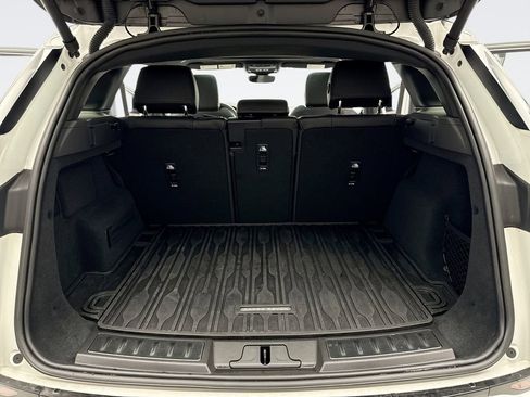 Used 2023 Land Rover Range Rover Evoque R-Dynamic S image 18