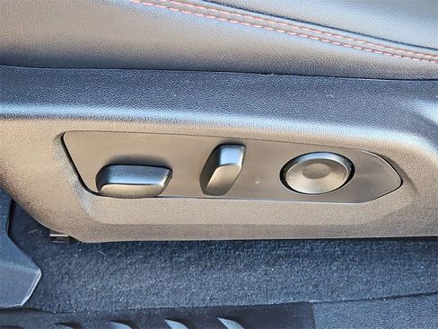 Certified 2025 Chevrolet Colorado Z71 w/ Z71 Convenience Package 2 image 24