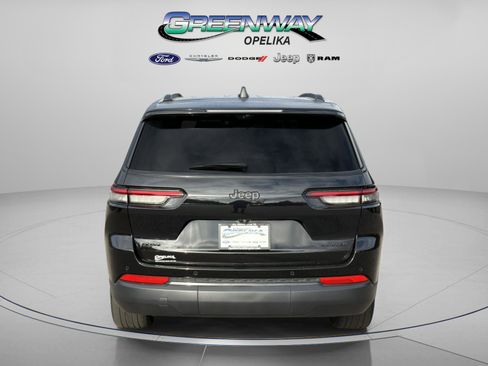 Used 2024 Jeep Grand Cherokee L Limited w/ Luxury Tech Group II image 6