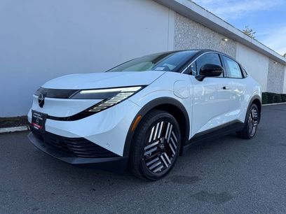 New 2026 Nissan Leaf SV+ w/ Floor Mat Package (SV+)