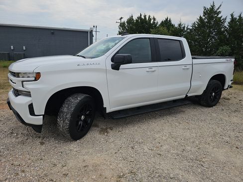 Used 2020 Chevrolet Silverado 1500 RST w/ Bed Protection Package AWD/4WD image 8