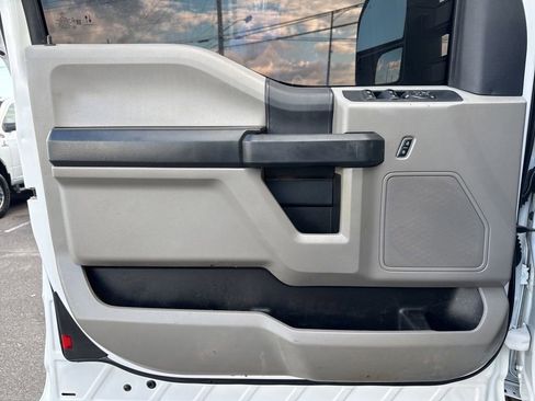 Used 2022 Ford F250 XL w/ Power Equipment Group image 25