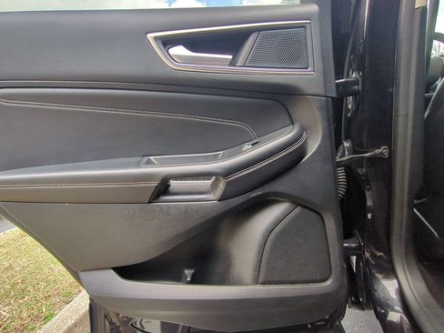 Used 2024 Ford Edge Titanium AWD/4WD image 26