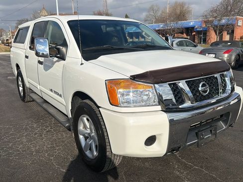 Used 2012 Nissan Titan SV w/ Tow Pkg image 3