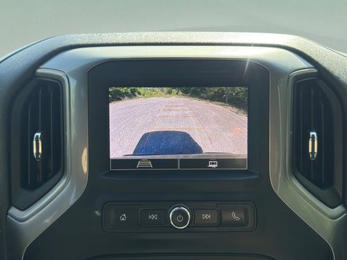 Used 2022 Chevrolet Silverado 1500 Custom image 15