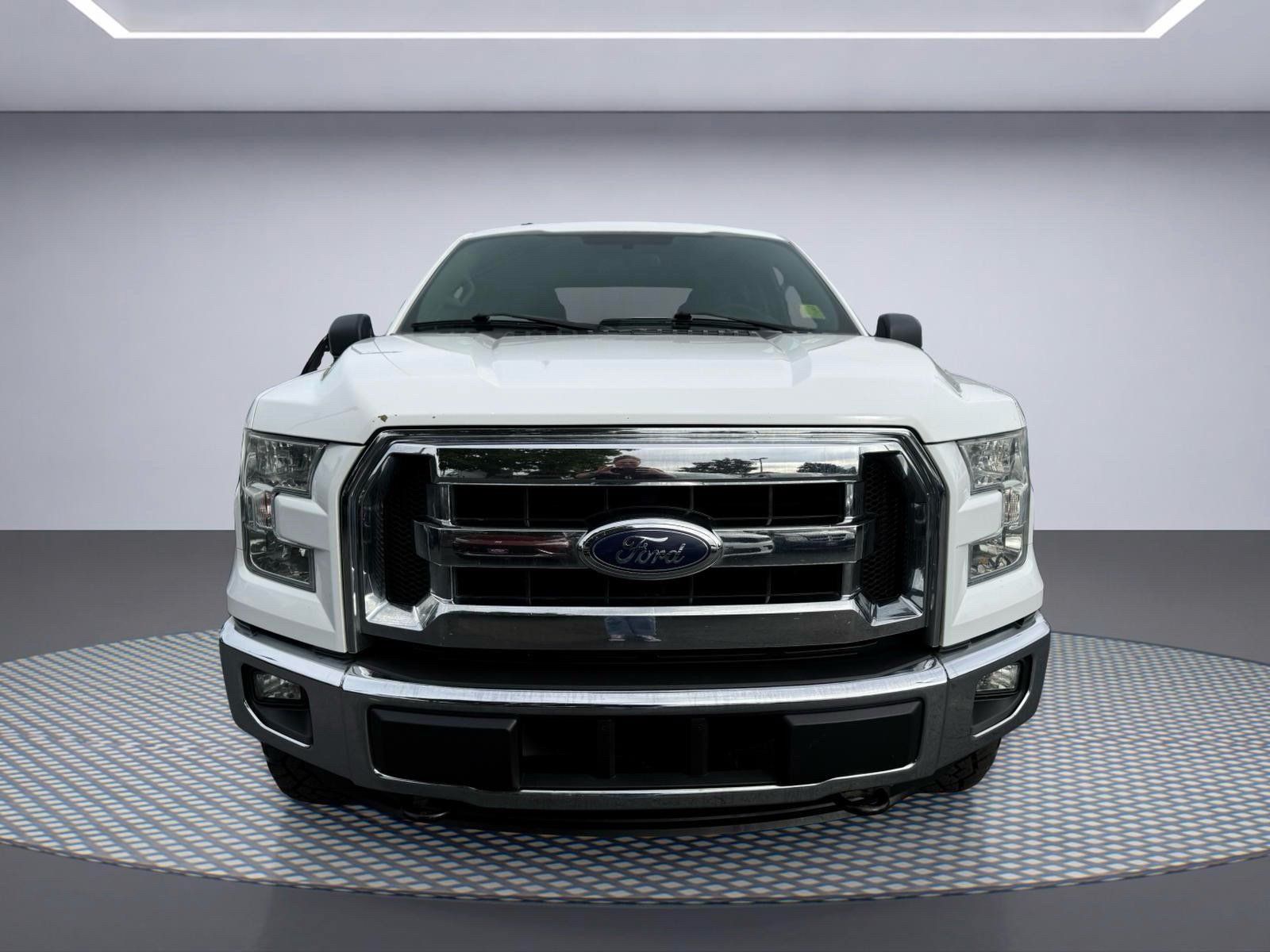 Used 2016 Ford F150 XLT AWD/4WD image 11
