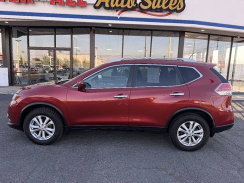 Used 2016 Nissan Rogue SV AWD/4WD image 4