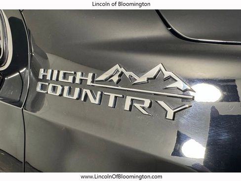 Used 2026 Chevrolet Suburban High Country w/ Sun And Tow Package AWD/4WD image 17