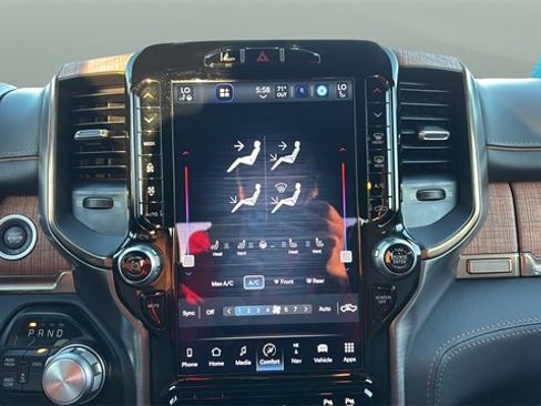 Used 2022 RAM 2500 Limited image 13