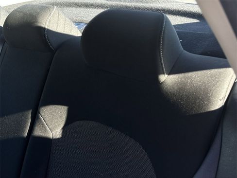 Used 2023 Kia Forte LXS image 21