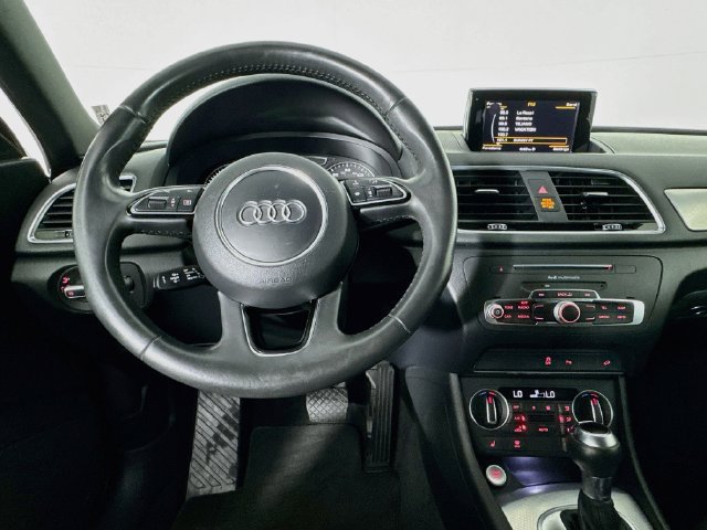 Used 2018 Audi Q3 2.0T Premium w/ Convenience Package FWD image 10