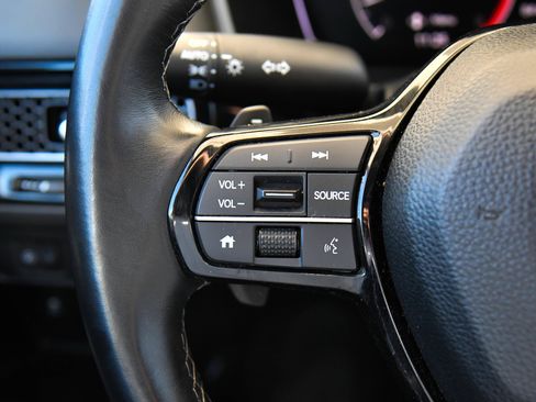 Used 2025 Honda Civic Sport image 29