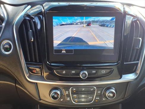 Used 2023 Chevrolet Traverse LT w/ LPO, Cargo Package AWD/4WD image 16