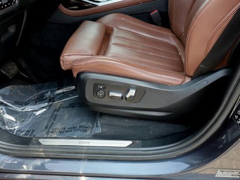 Used 2020 BMW X7 xDrive40i w/ Premium Package image 38