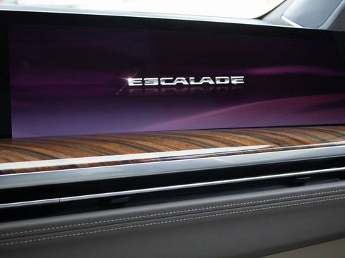 Used 2026 Cadillac Escalade Platinum Sport w/ LPO, Floor Liner Package image 19