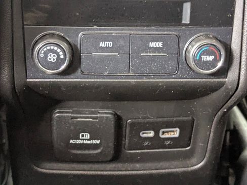 Used 2020 GMC Acadia SLE w/ Driver Convenience Package image 23