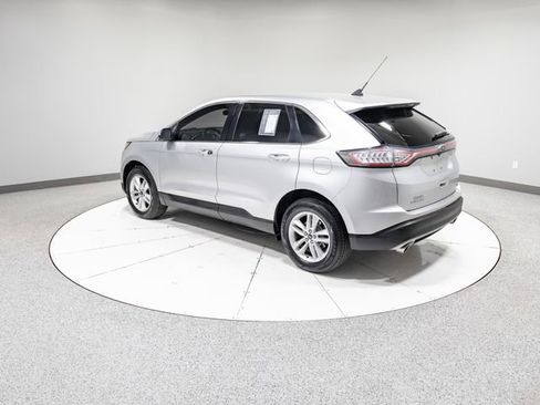 Used 2018 Ford Edge SEL image 30