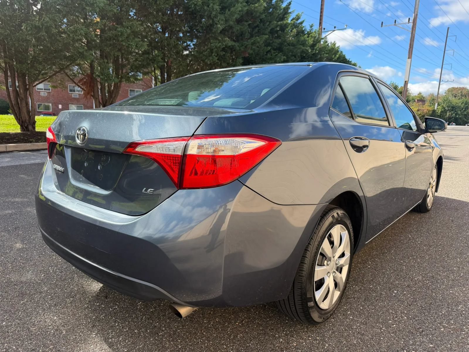 Used 2014 Toyota Corolla LE FWD image 7