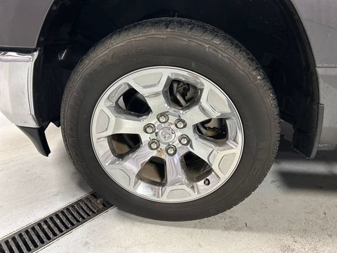Used 2022 RAM 1500 Big Horn AWD/4WD image 9
