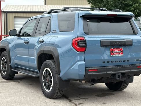 Certified 2025 Toyota 4Runner TRD Off-Road Premium w/ Tow Technology Package AWD/4WD image 9