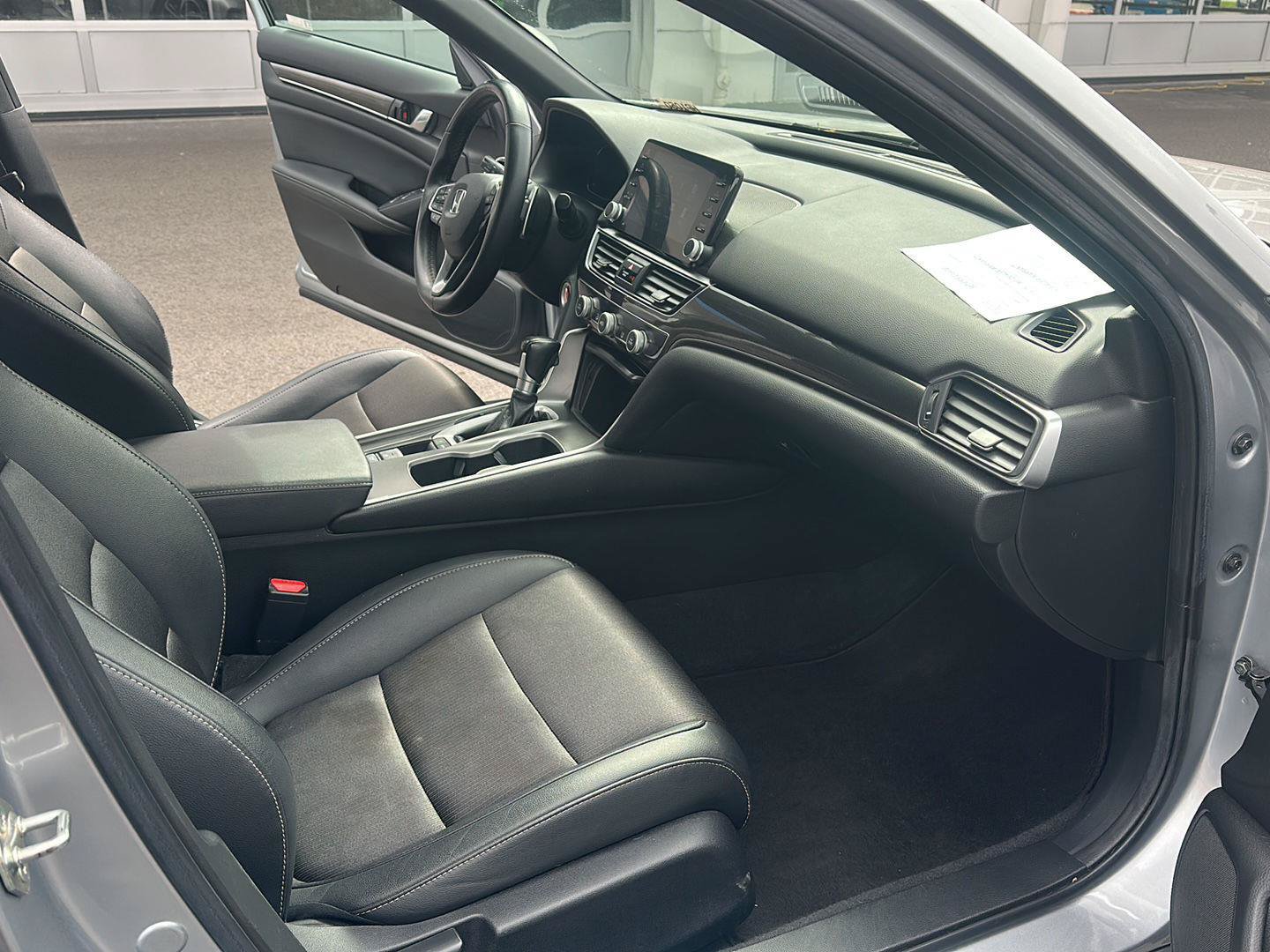 Used 2019 Honda Accord Sport image 11
