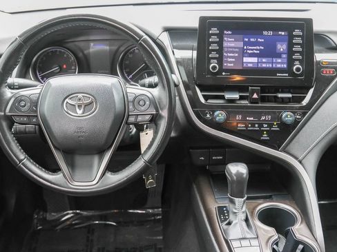Used 2023 Toyota Camry SE FWD image 12