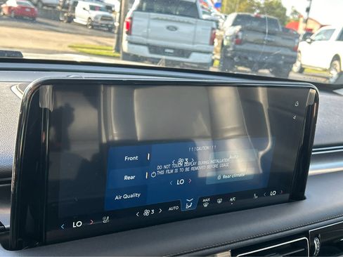 New 2025 Lincoln Aviator AWD w/ Equipment Group 101A image 42