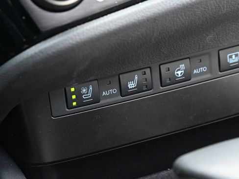 Used 2025 Lexus ES 350 Ultra Luxury w/ Accessory Package (Z2) FWD image 33