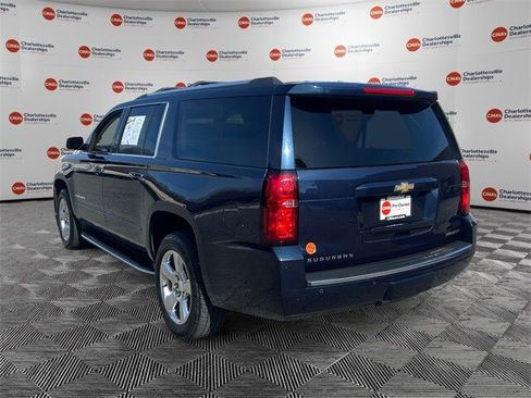 Used 2020 Chevrolet Suburban Premier image 3
