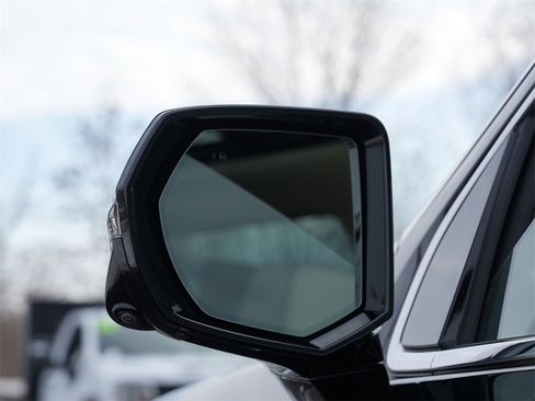 Used 2024 GMC Yukon XL Denali w/ Advanced Technology Package image 33